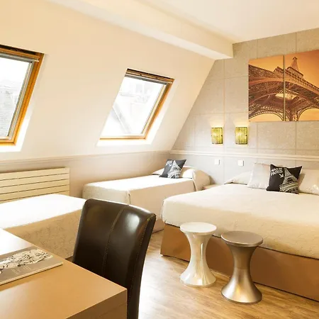 De La Cite Rougemont Hotel