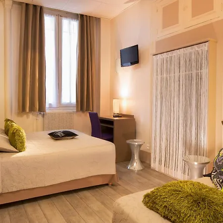 Hotel De La Cite Rougemont 2*